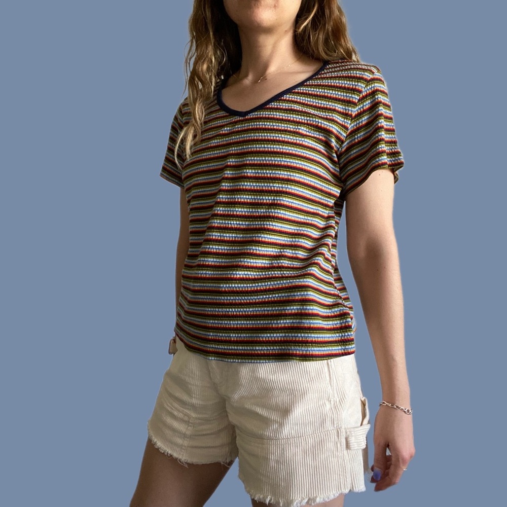 [JUNCTION] 90s RETRO RAINBOW STRIPED TEE - Picture 4 of 12